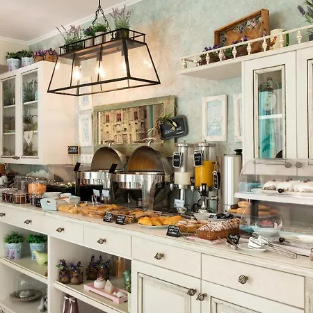 Bed and Breakfast Anthelion