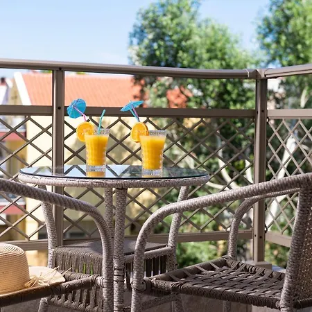 Anthelion Bed and Breakfast *