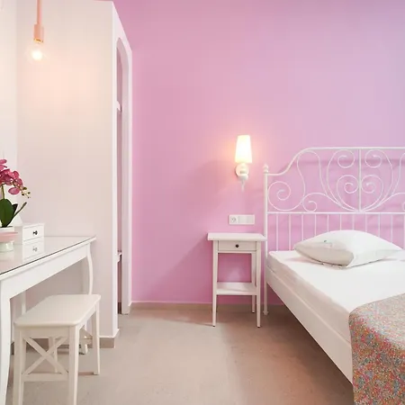 Anthelion Bed and Breakfast *