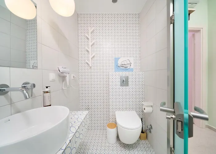 Anthelion Bed & Breakfast 4*